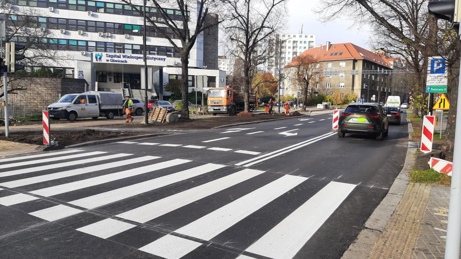 Nowa nawierzchnia na odcinku ul. Kościuszki - znikają utrudnienia