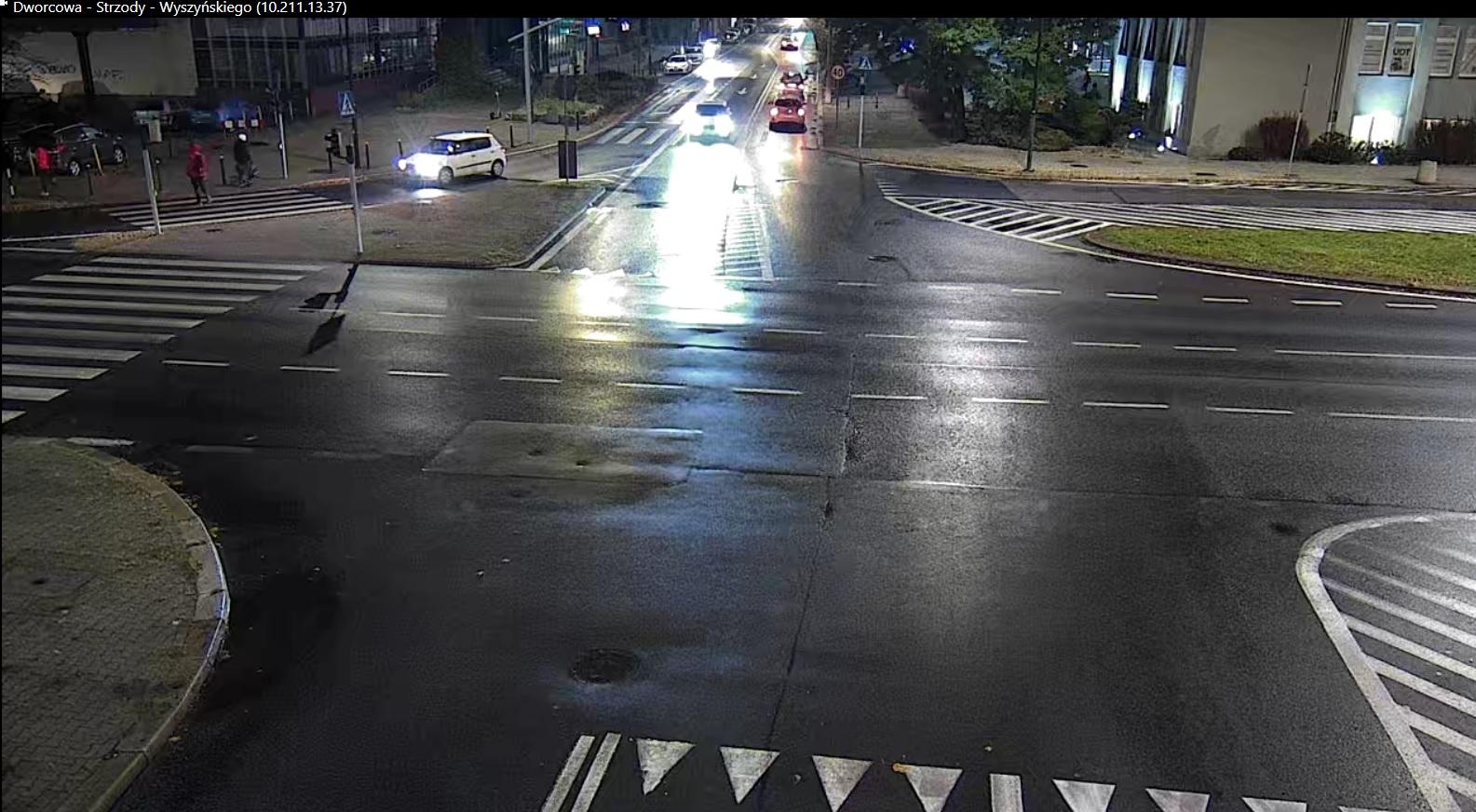 Nie działa sygnalizacja świetlna na krzyżówce Dworcowa/Strzody/Wyszyńskiego