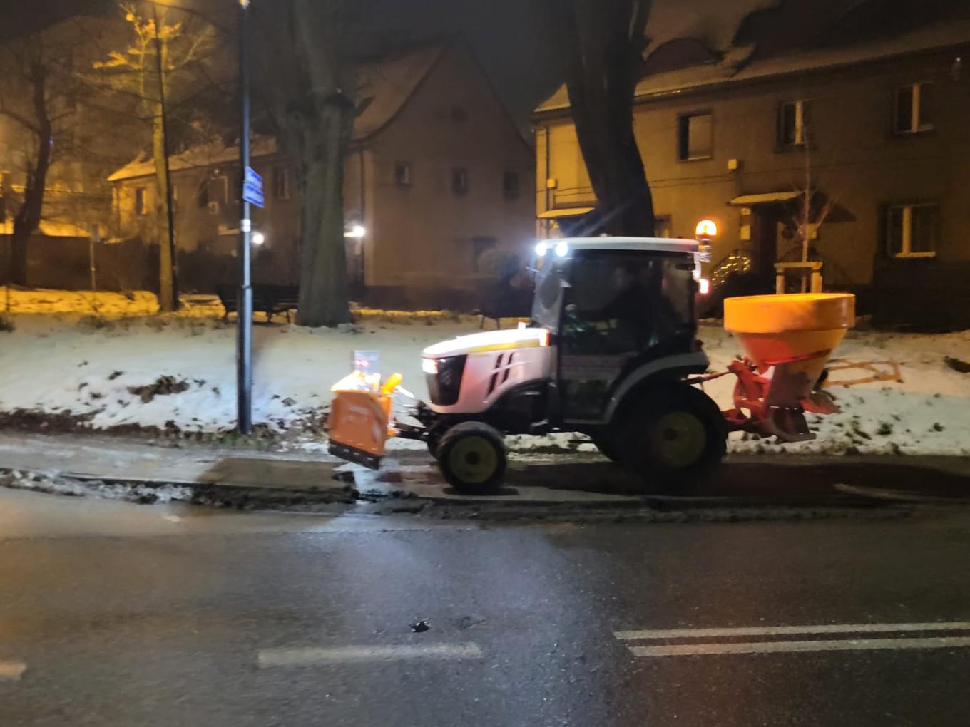 Zimowe utrzymanie dróg: główne prace zakończone, trwają działania punktowe