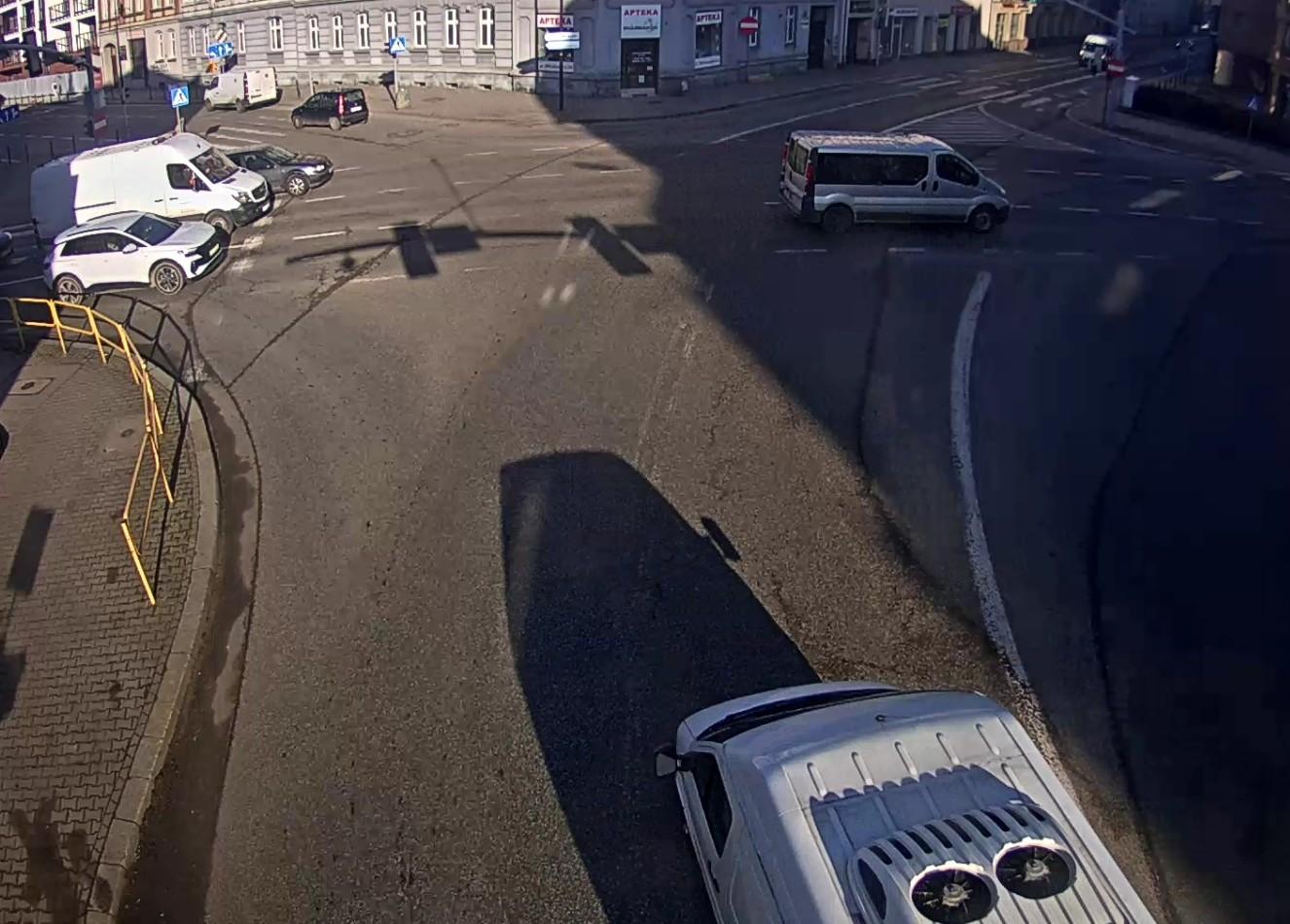 Prace operatora sieci energetycznej - wyłączenie sygnalizacji świetlnej.