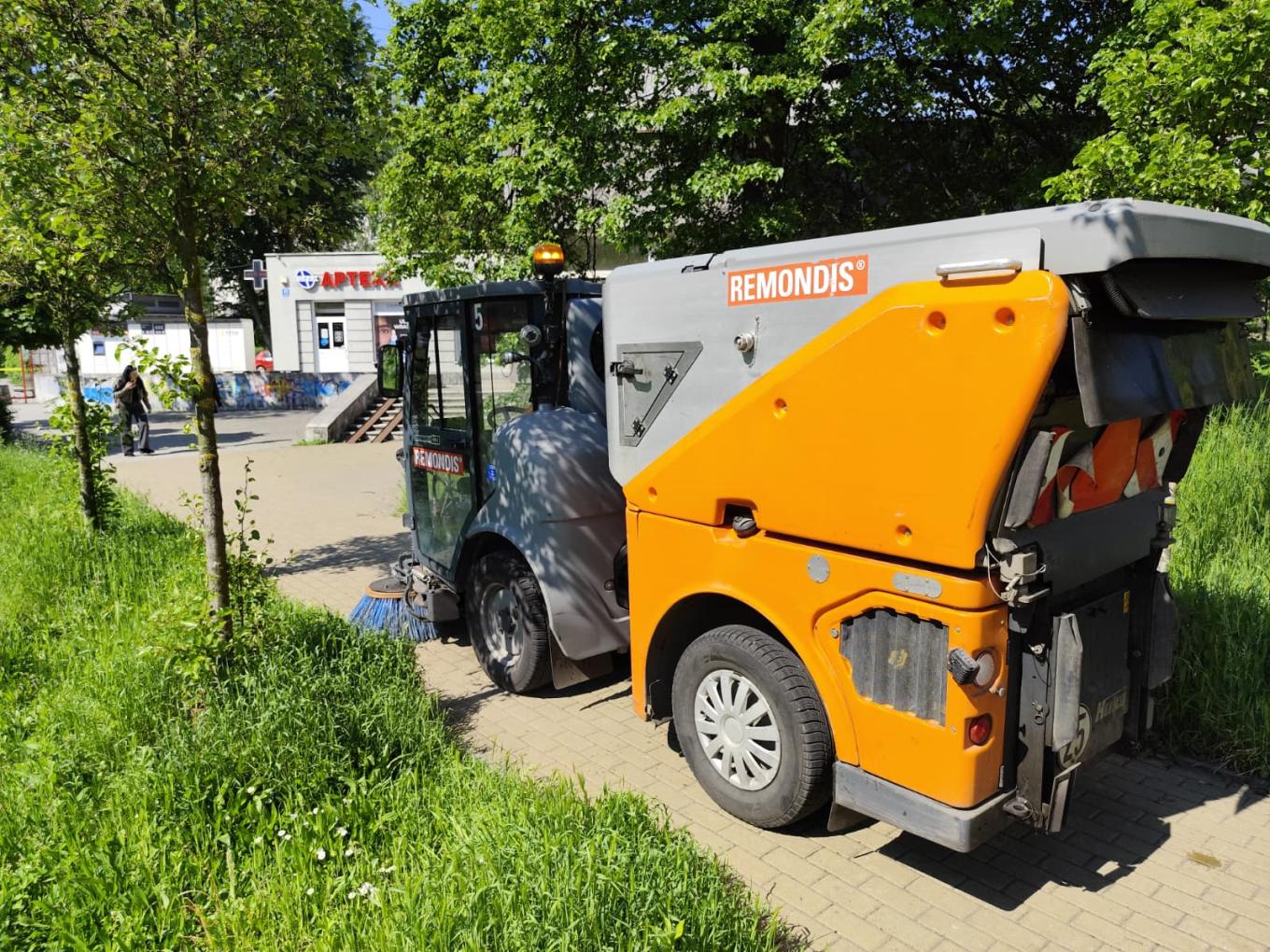 Blisko 4 mln m² chodników i dróg rowerowych już posprzątanych. 