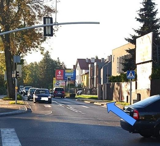 Ruszyły prace przy budowie ciągu pieszo-rowerowego wzdłuż ul. Łabędzkiej